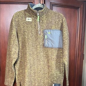 Southern Marsh 1/2 zip pullover size Medium